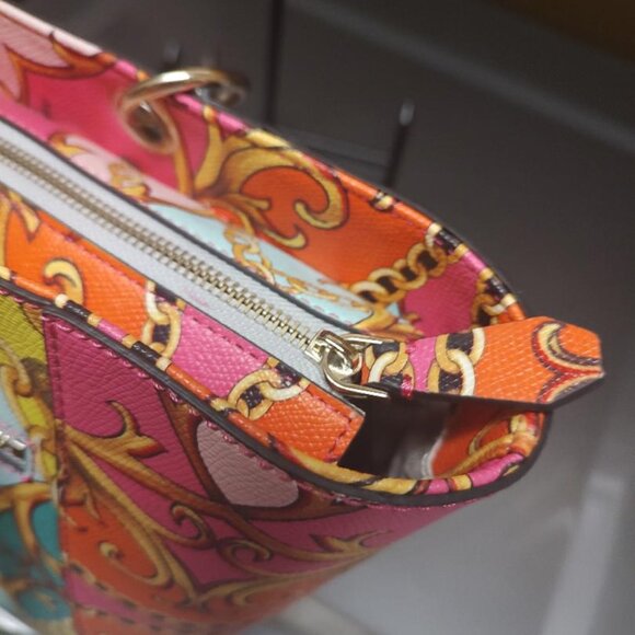 Guess  Tote With Snap Pouch - Picture 4 of 10